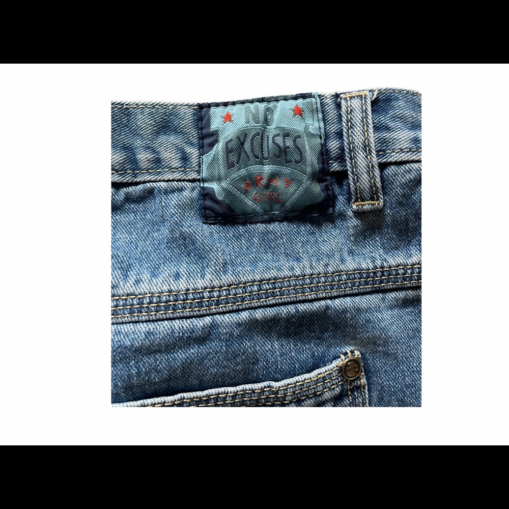 Denim short - Picture 4 of 5
